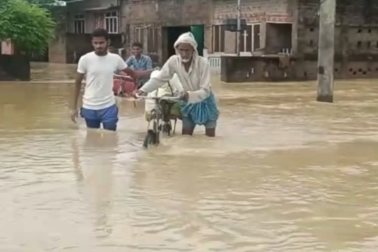 ग्रामीणों का जीना हुआ दूभर.