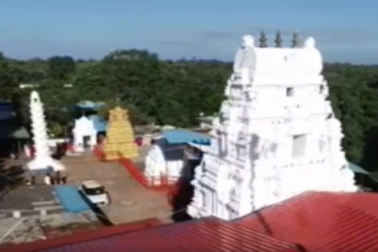 padmanabhaswamy temple closed due to corona in vikarabad