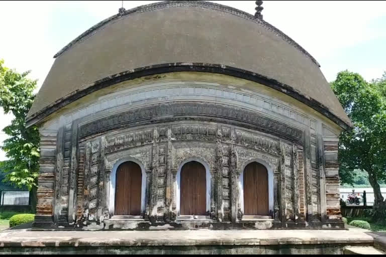 250-year-old famous temple in Bengal faces wrath of a river