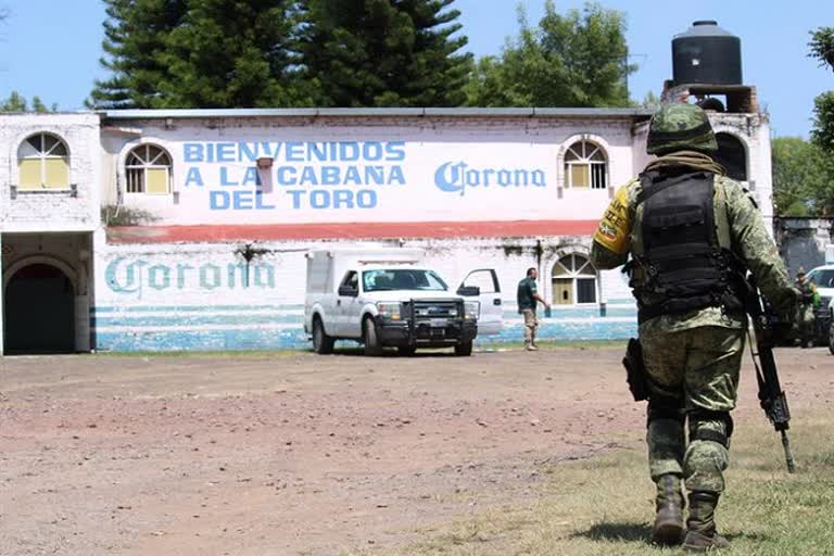 11 killed in bar shooting in Mexico's most violent state