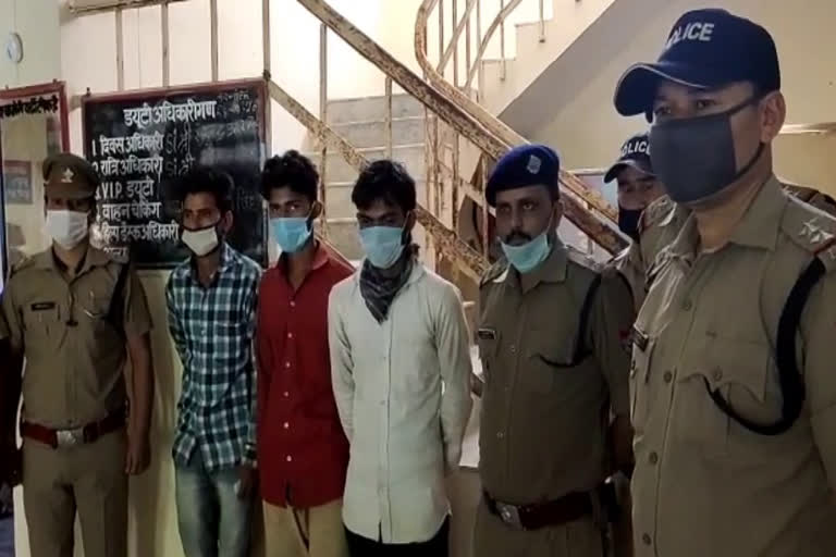 jaspur cow smugglers arrested news