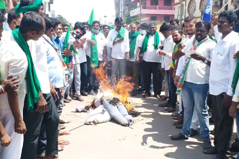 Response for Karnataka band in Hospete