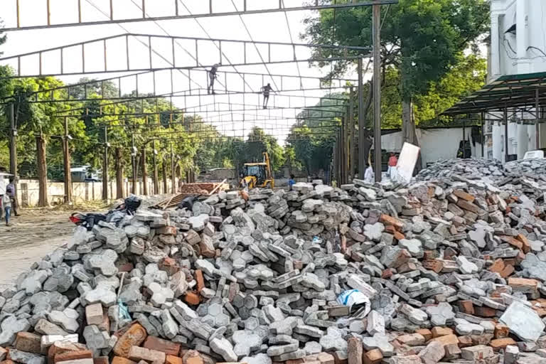 congress office is undergoing renovation in lucknow