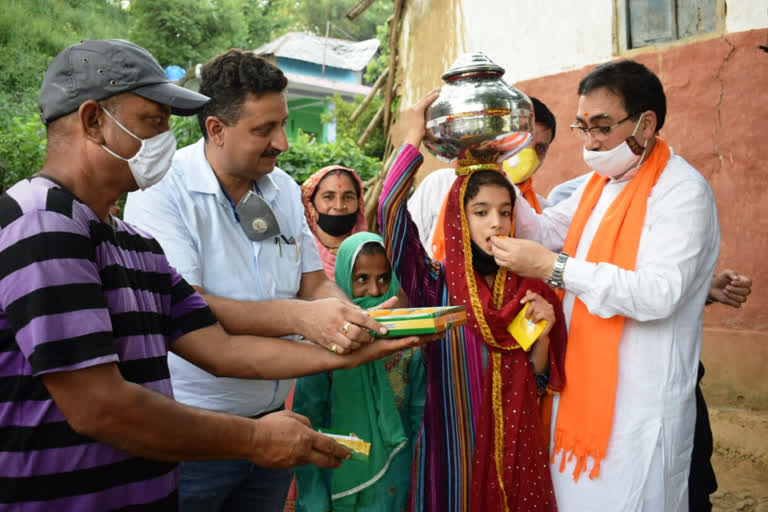 Assembly Speaker Vipin Singh Parmar inaugurated lift irrigation scheme in Snhu of Palampur