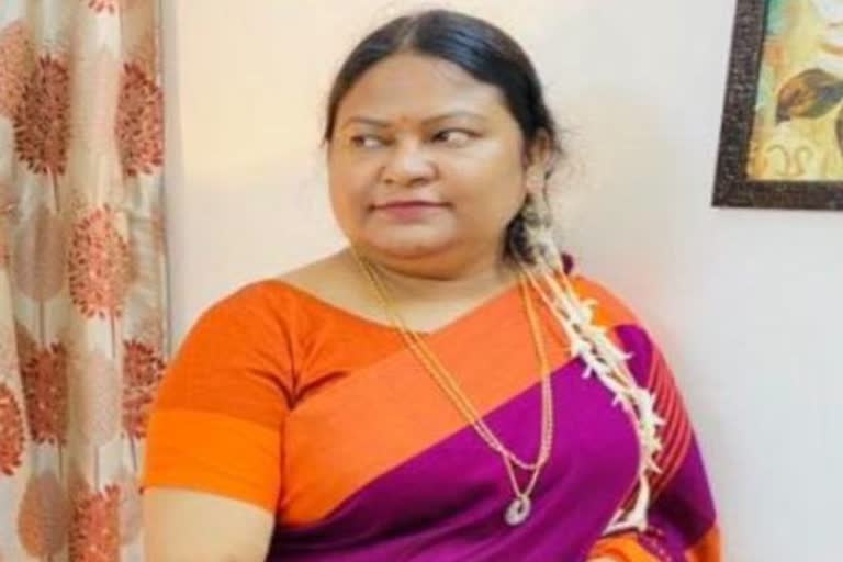 mla-sita-soren-tweet-regarding-action-on-overloading-trucks-in-dumka