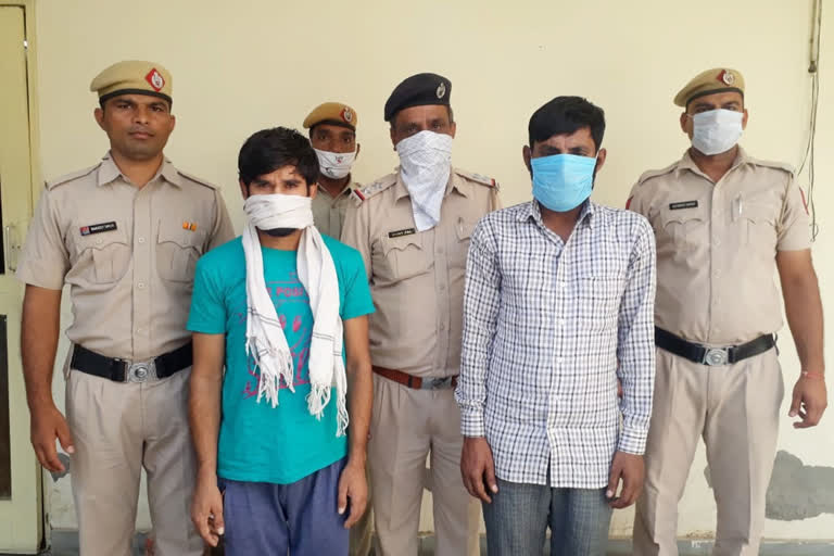 ganaur police arrested two accused involved in chain snatching incident