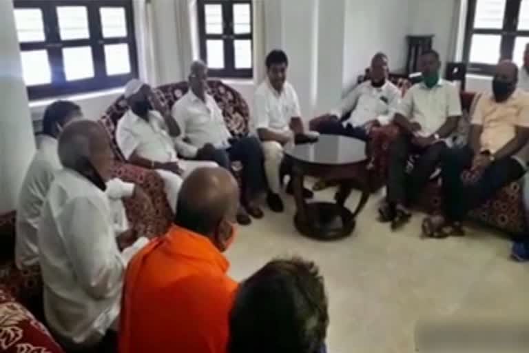 Bhovi Community opposition to Transfer of Mysore D