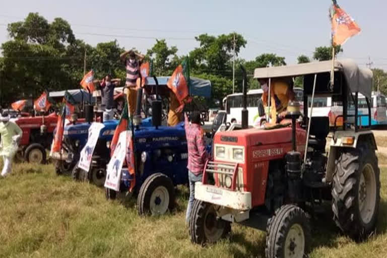 BJP tractor rally held in support of agricultural laws stopped by police in chandigarh