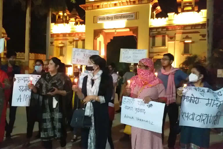 BHU Students take to the streets to demand justice for the Hathras gang rape victim