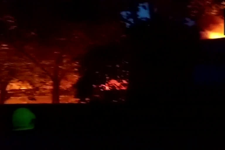 Fire breaks out at a company in Maharashtra