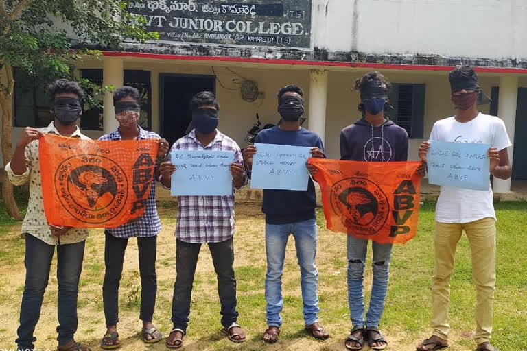 abvp protest in kamareddy district bhikkanur mandal collage