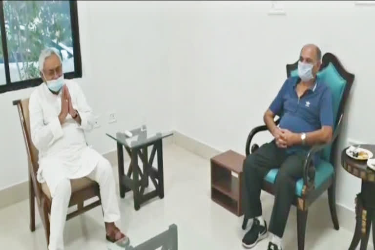 Sushant Singh's father meets Nitish Kumar