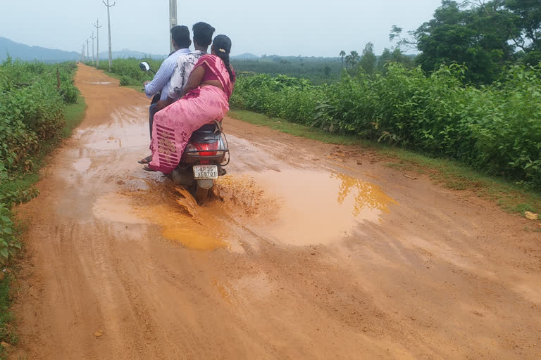 జలాశయాల ప్రధాన గట్లు బురదమయం