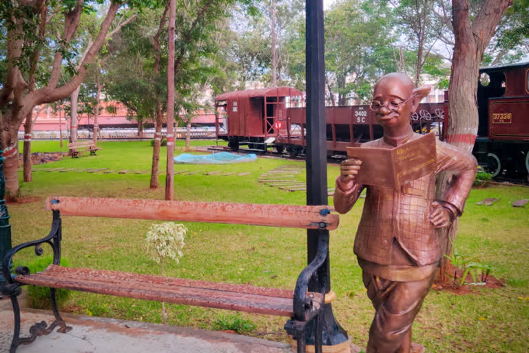 Statue of Common Man