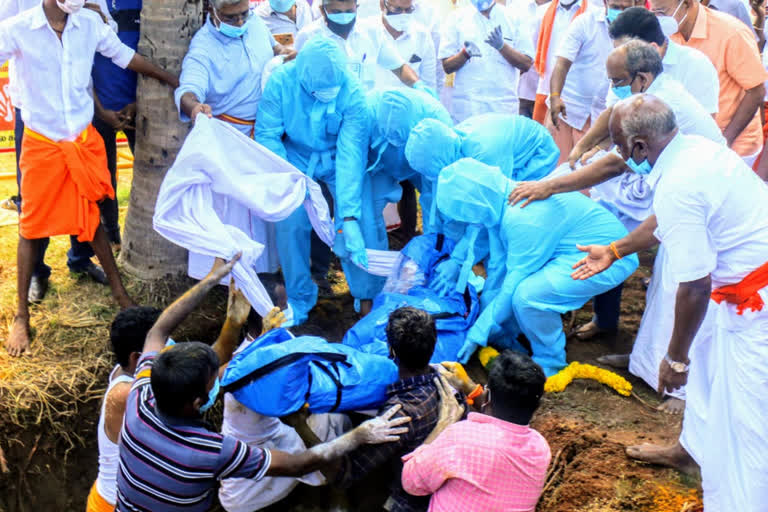 hindu munnani founder ramagopalan laid to rest in Trichy