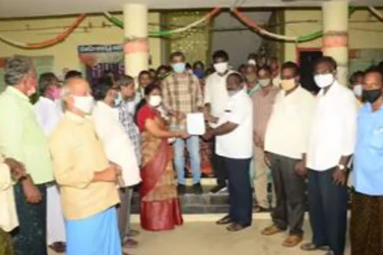 tdp leader tangirala soumya given letter to veerulapadu mpdo officer