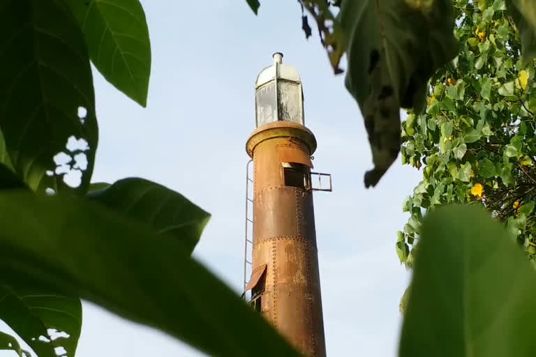 മൺട്രോ വിളക്ക് അവഗണനയിൽ  കോട്ടയം  കോട്ടയം വിളക്കുമരം  മൺട്രോ വിളക്ക്  mantro Vilakku  kottayam  mantro Vilakku  kottayam mantro Vilakku