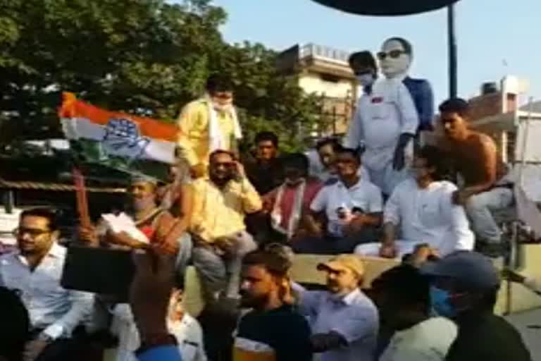 congress workers angry over rahul's misbehave in barabanki uttar pradesh