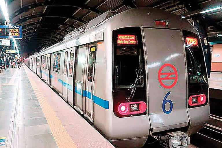 Delhi Metro sees peak hour rush, may close doors to avoid long queues