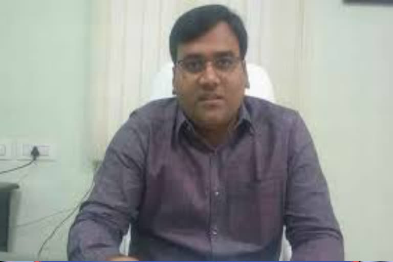 chakradhar babu, collector