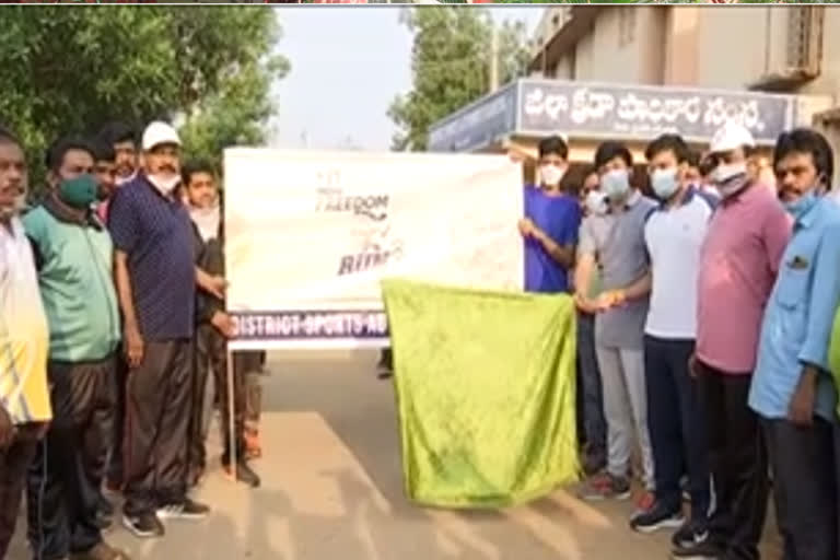 Celebrating Gandhi Jayanti Conducted 2K run at kadapa district