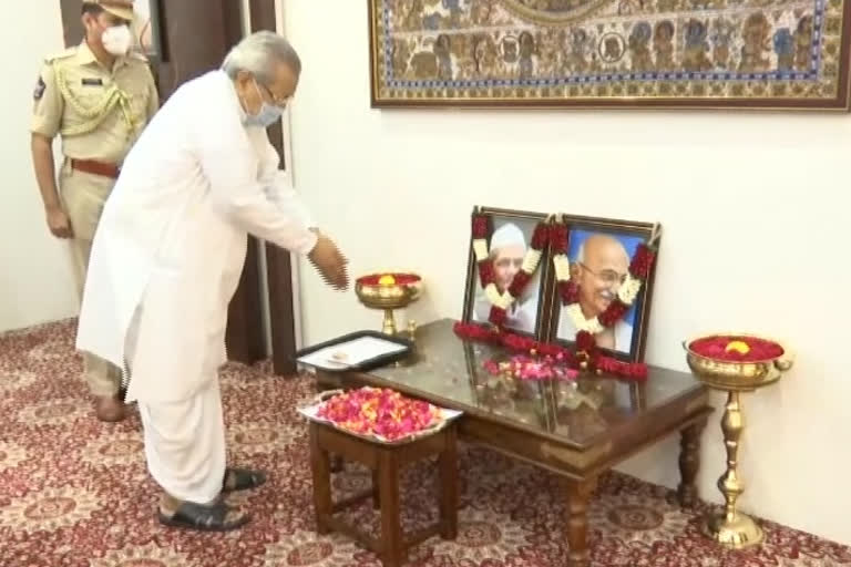 Governor pays tribute to Mahatma Gandhi and Lal Bahadur Shastri