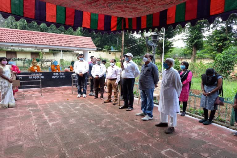 Rayagada district administration celebrates the birthdays of Mahatma Gandhi and Lal Bahadur Shastri