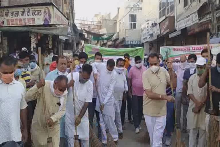 Cleanliness campaign in Hansi on Mahatma Gandhi birth anniversary