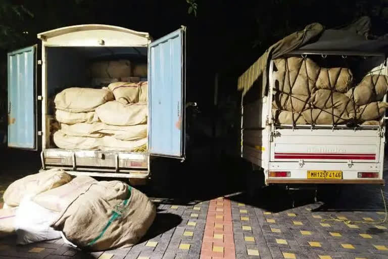 Illegal transport of tobacco in Pandharpur
