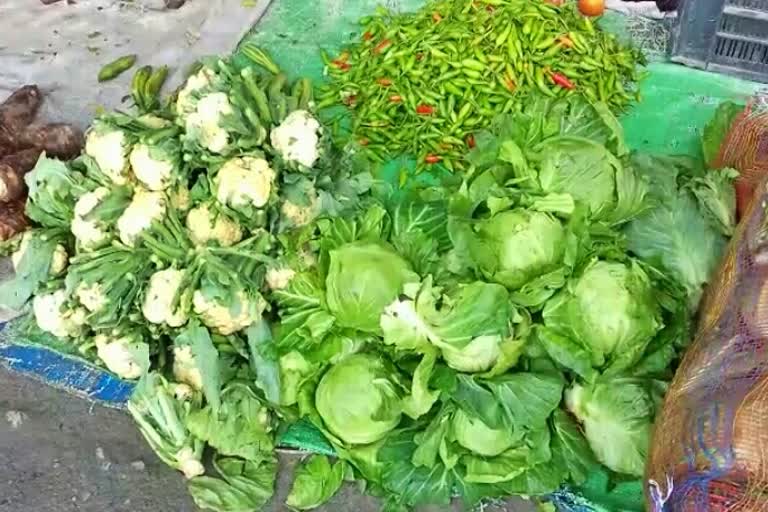 Vegetables Price Hike in kharupetia vegetable market dalgaon assam etv bharat news