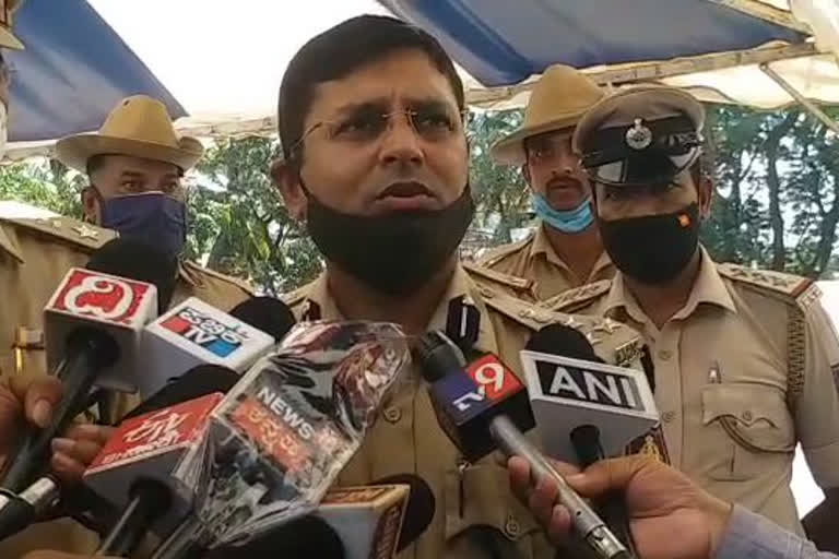 police-commissioner-vikas-kumar-talk-about-fake-media-news