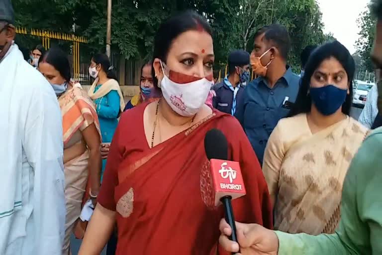 Mamta Bhupesh distributed masks, Ministers Mamta Bhupesh in Alwar