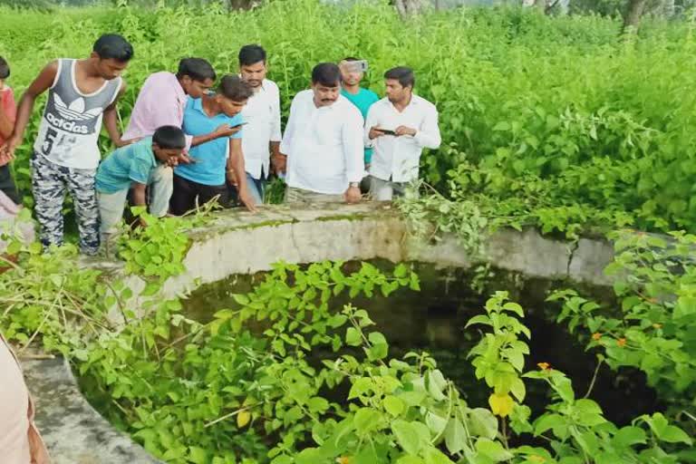 Woman dead body found from well in hazaribag, Woman dead body found in hazaribag, हजारीबाग में कुएं से मिला महिला का शव, हजारीबाग में मिला महिला का शव