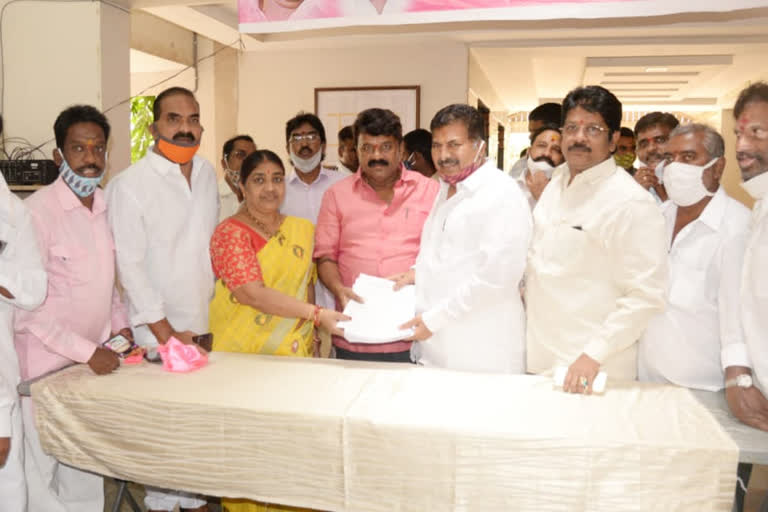 minister talasani srinivas yadav starteded voter enrollment in musheerabad