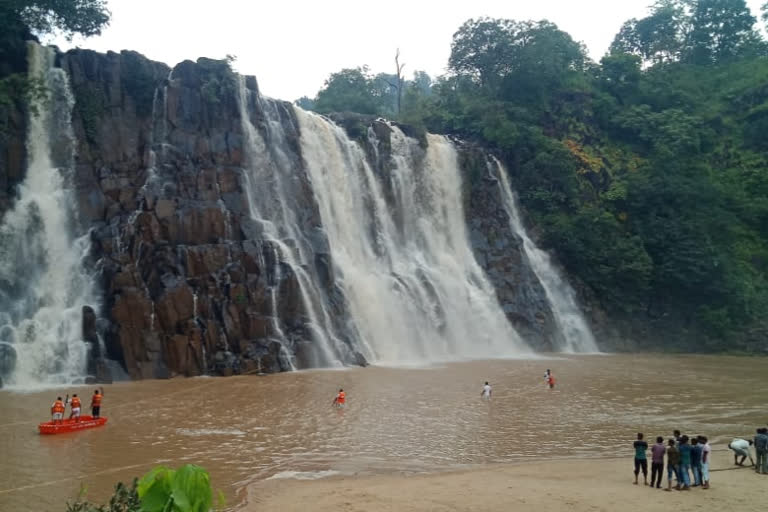 boy drown in Ramdha waterfall