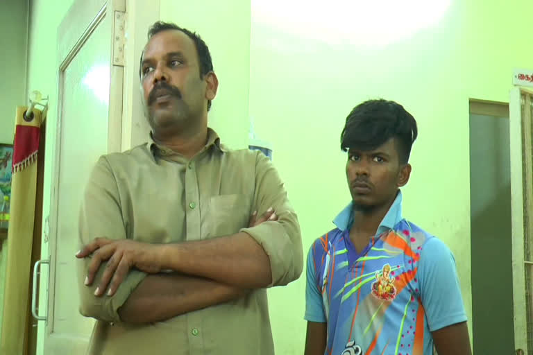 Two arrested with ration rice  ration rice smuggling  റേൺൻ അരി തട്ടിപ്പ്  റേഷൻ കടത്ത്  തിരുവനന്തപുരം വാര്‍ത്തകള്‍