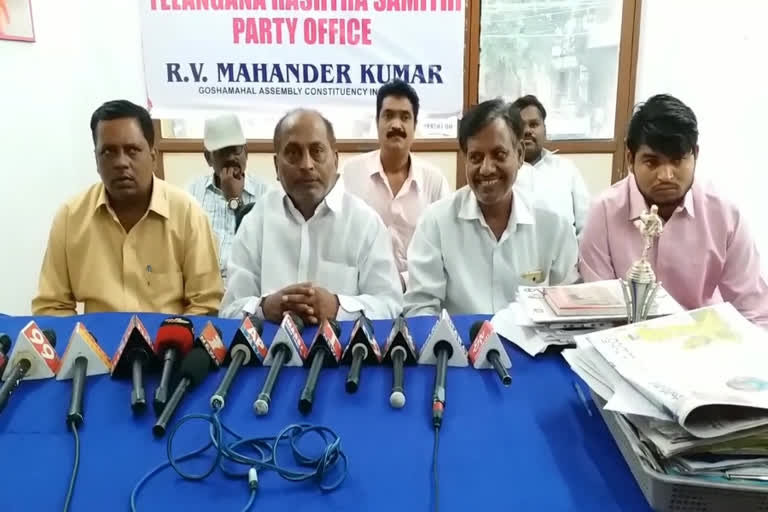 trs leader rv mahendar reddy respond on trs leaders fight in king koi Hyderabad