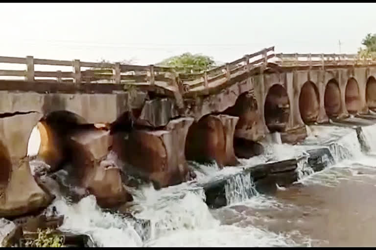 Bridge collapse