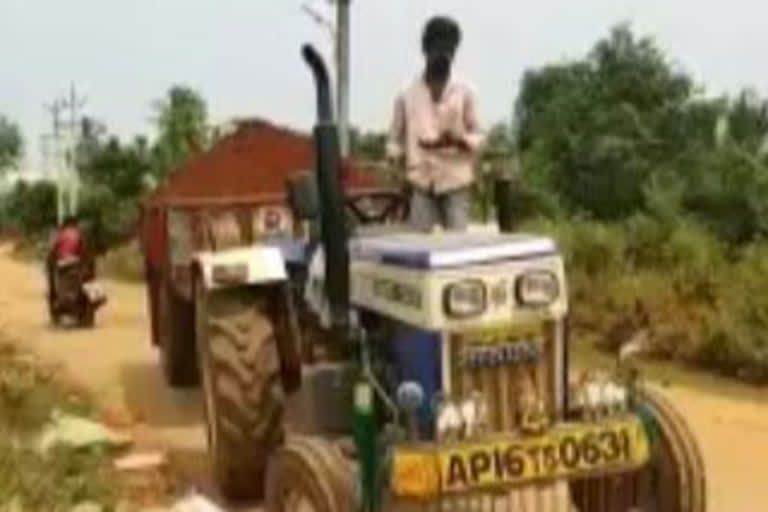 చాట్రాయి మండలంలో అక్రమ మట్టి తవ్వకాలు