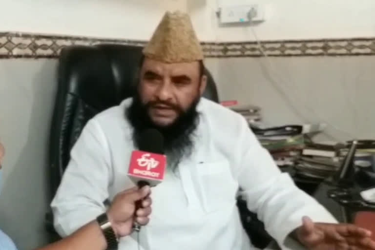 delhi government should release imams five month pending salary says maulana sajid