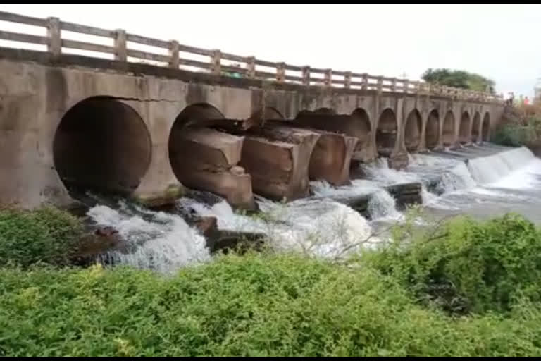 Bridge collapses in Melavanki village of Belagavi