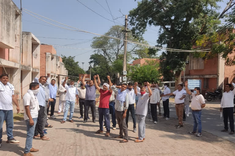 second day of strike of power department workers in hisar