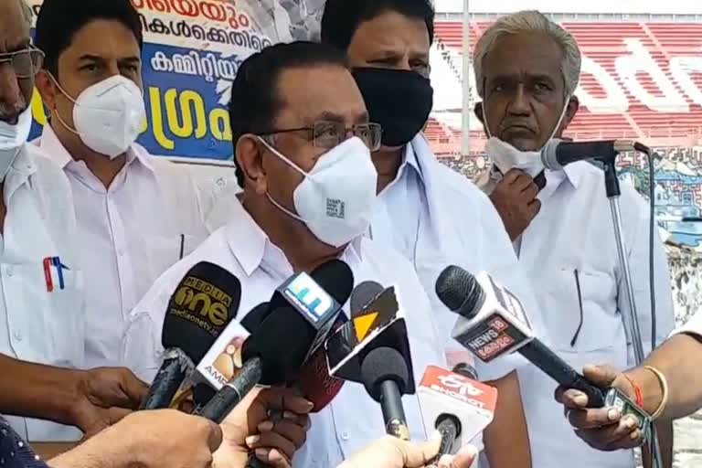 iphone controvery  kerala politics  unitac company  kodiyeri balakrishnan  kerala opposition leader ramesh chennithala  ഐഫോണ്‍ വിവാദം  കോടിയേരിക്കെതിരെ എംഎം ഹസന്‍  യുഡിഎഫ് കൺവീനർ എം.എം ഹസൻ