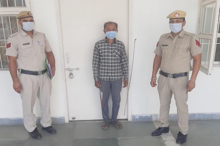 theft accused arrested in Gannaur