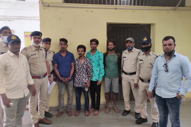 Shahpura Police arrested 5 thieves for stealing in temples