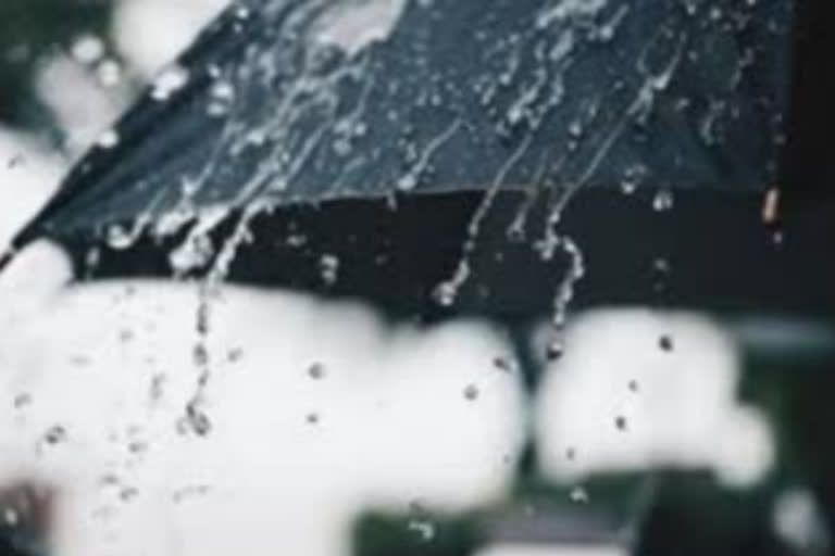 hyderabad meteorological-department-report-says-there-will-be-rains-in-telangana-state