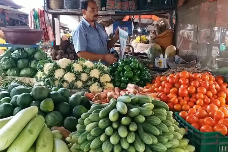 ପରିବା ବଜାରରେ ନିଆଁ ,  ବୁଡିଲା ଅଧା ବେପାର