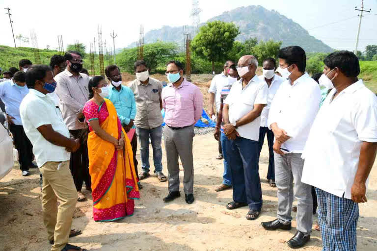 collector shashanka visit singaapur village in karimnagar