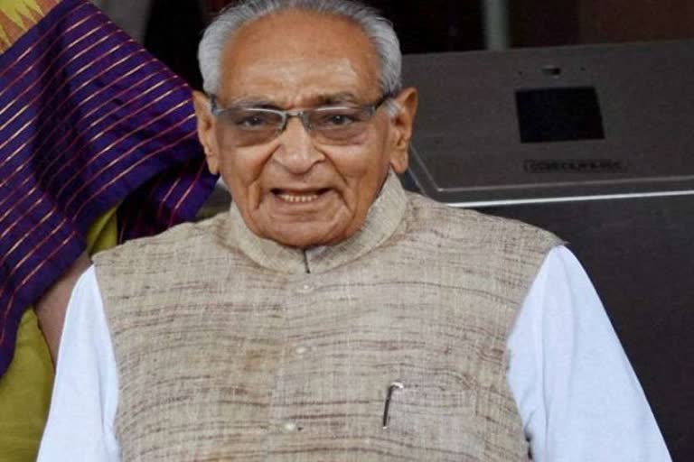 Senior Congress leader Motilal Vora