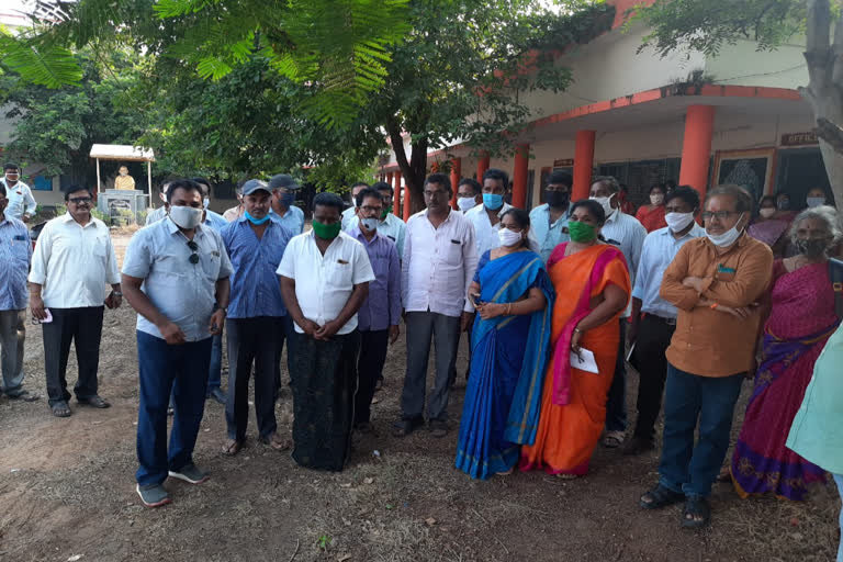 deo visit prattipadu zp school in guntur district